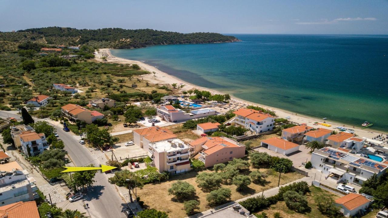 Amversa'S House Potos Exterior photo