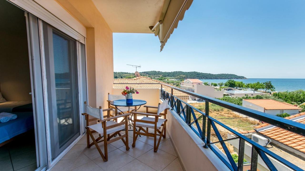 Amversa'S House Potos Exterior photo